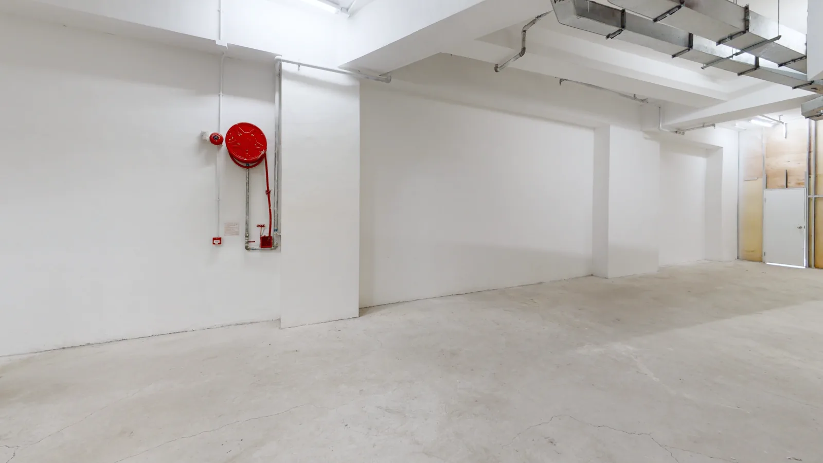 Shop at ORIA, Shau Kei Wan — open shell floor with columns